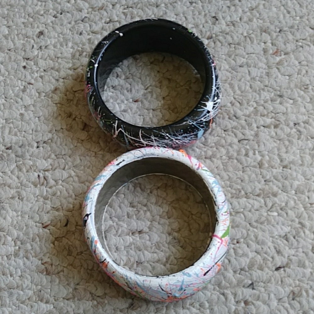 Bracelets - Picture 2 of 3